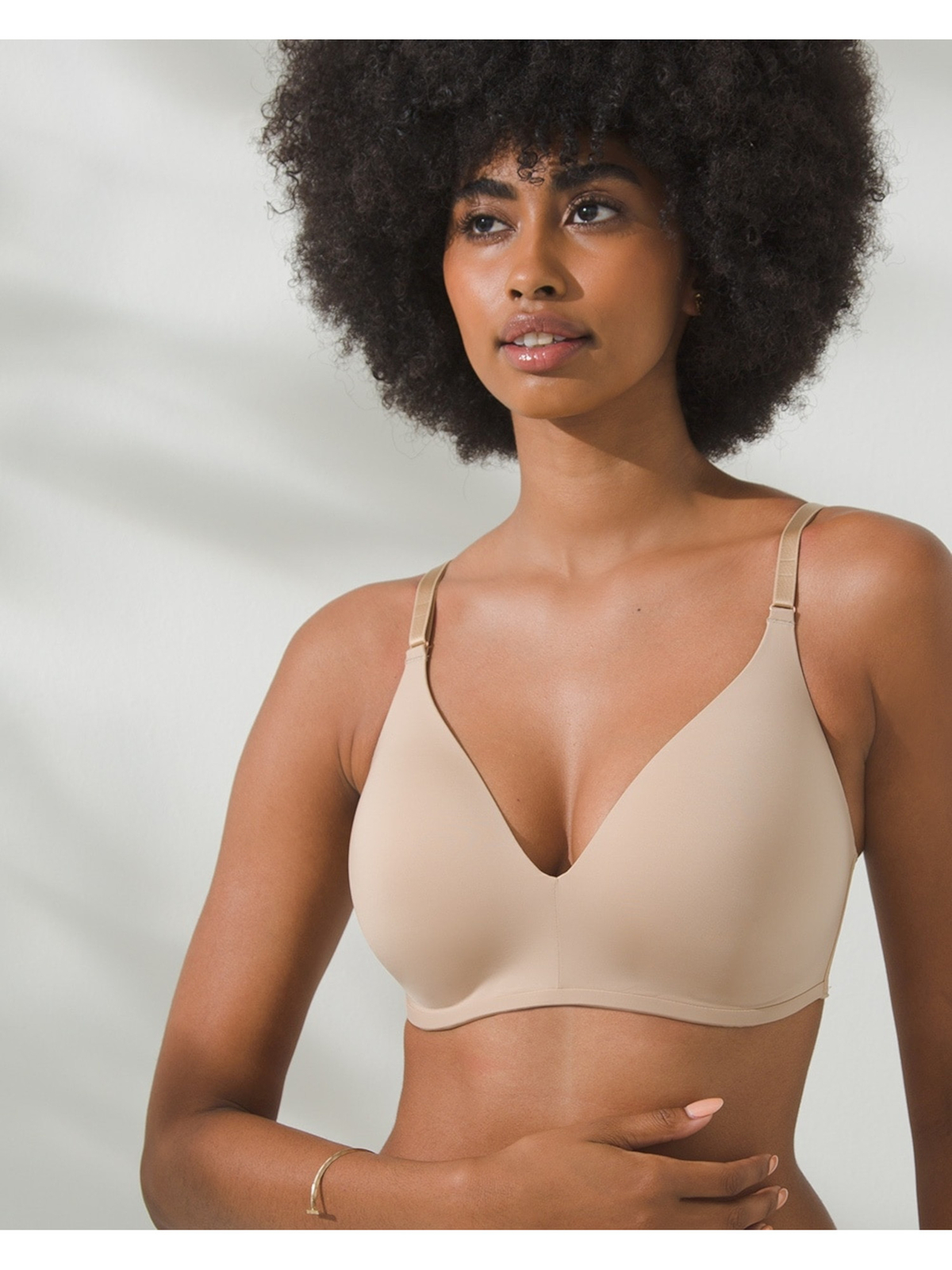 Беспроводной бюстгальтер SOMA Intimates бежевого цвета с разглаживающими невидимыми краями 34DD