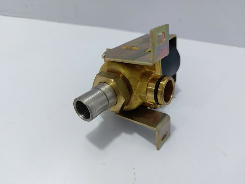 Deltrol Controls DSV10-122U4ACS Water Dispensing Valve - Picture 8 of 9