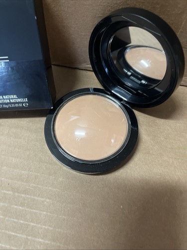 Mineralize Skinfinish Natural - Medium Golden by MAC for Women - 0.35 oz Powder - Picture 3 of 3