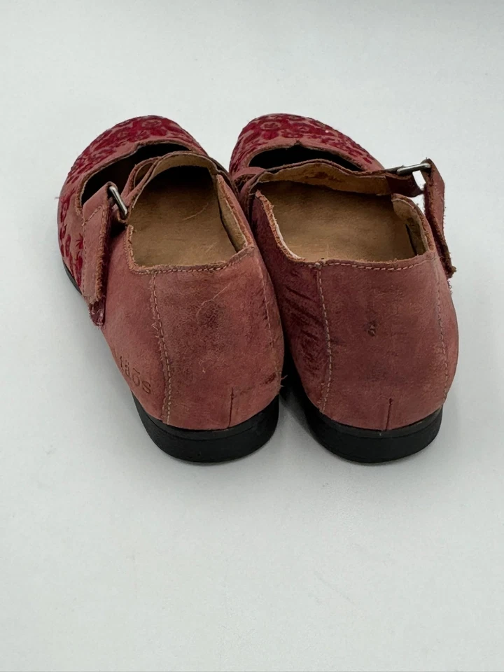 Taos Red Embroidered Mary Jane Shoes Women’s Comfort Leather Flats Size 6 - Image 4 of 4