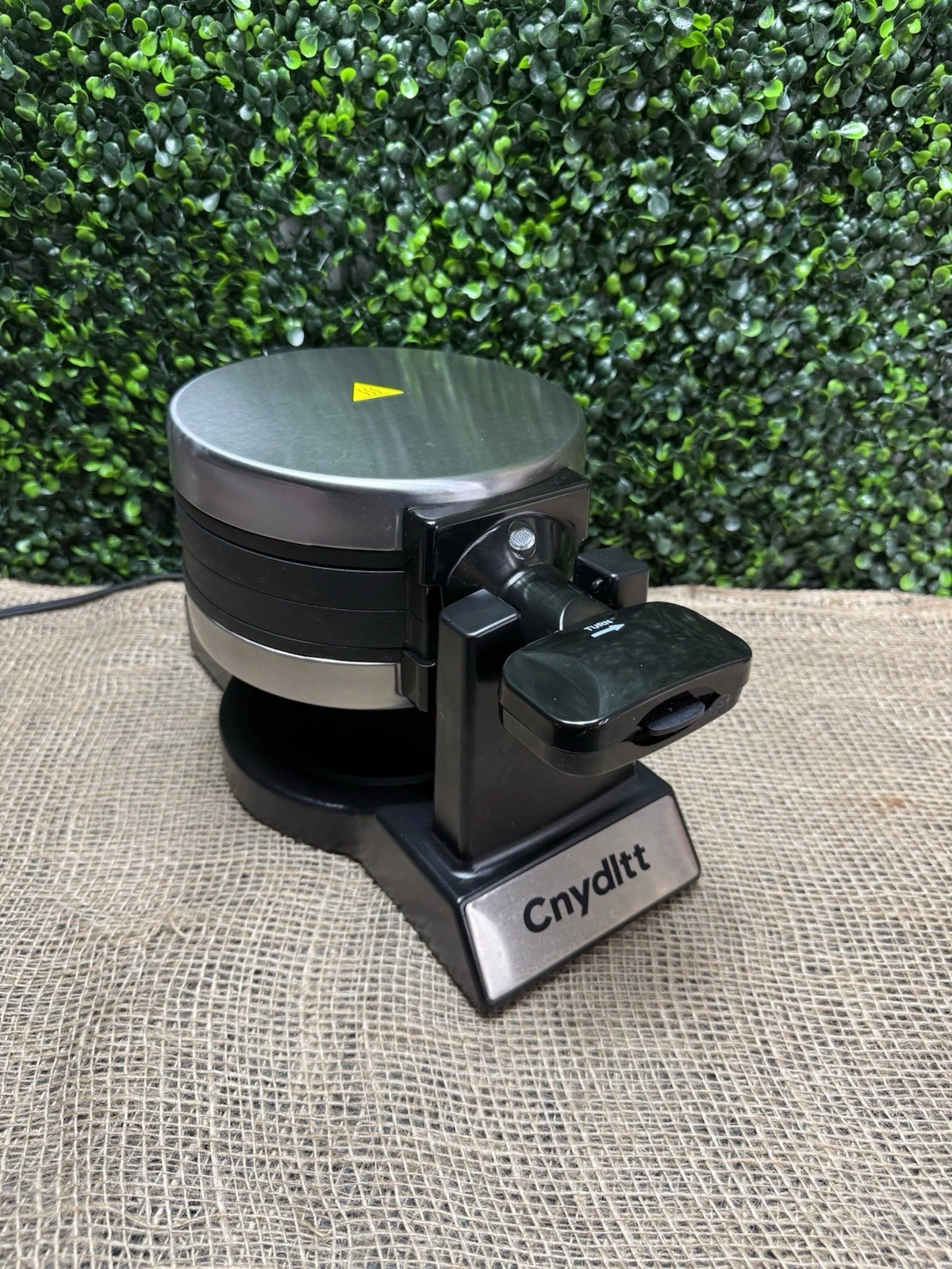 Electric Non-Stick Waffle Maker Iron Plate 2 Layer Waffle Baking Machine Cnyditt
Opens in a new wind