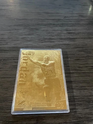 MICHAEL JORDAN 1997-98 Fleer Skybox Z Force 23KT Gold Card Sculptured numbered