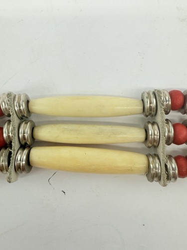 "Brazalete vintage de cuero nativo americano tono plata cuentas hueso 8,75"" L 1""" - Imagen 9 de 14