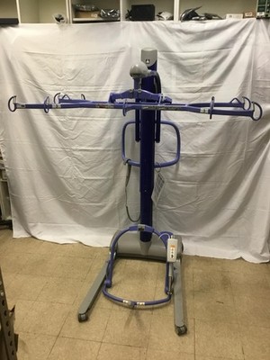 ARJO KMCEUN Power Patient Lift & Scale w/Arjo DPS Spread Bar, Arjo 700-19302
