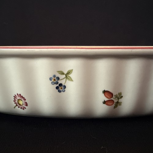 Villeroy & Boch Petite Fleur piatto ovale da forno/casseruola 15” x 9” x 2,5” - Foto 2 di 9