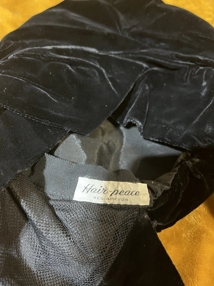 boina de veludo vintage, linda roxa, marca Hair-Peace, laços de veludo para apertar - Imagem 2 de 4