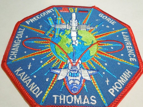 NASA Space Shuttle Mission STS-91 Discovery Mir gestickter Bügelbild Patch - Bild 2 von 3