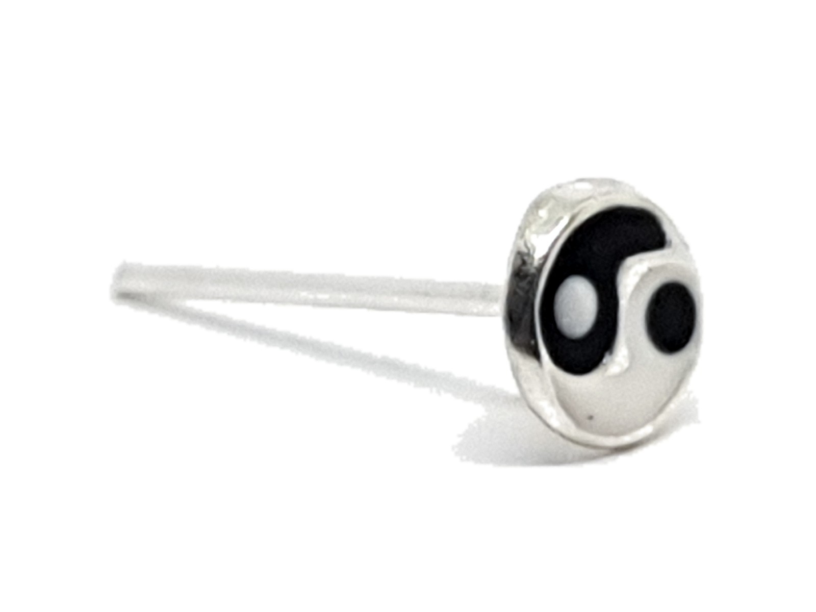 Yin Yang Nose Stud Enamel 4mm Stud 22g (0.6mm) 925 Sterling Silver L Bendable