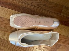 Bloch Heritage Strong 6.5 3x pointe shoes, brand new, never worn in original bag