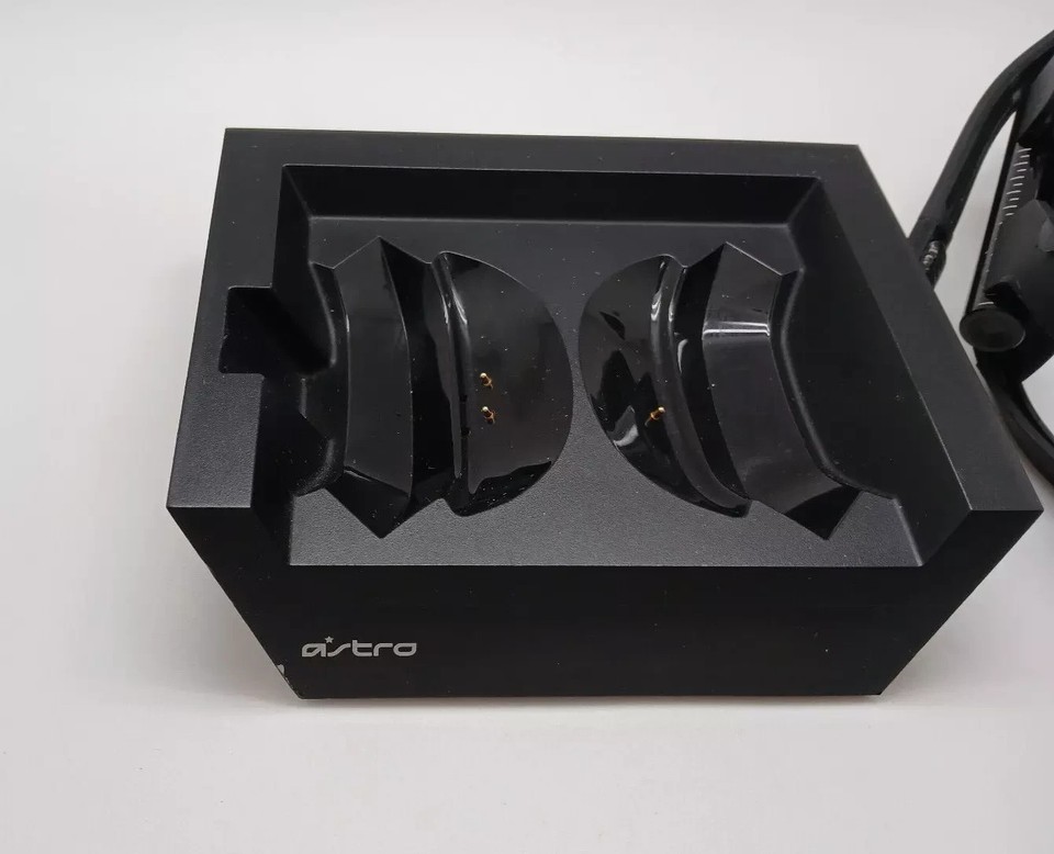 Astro Gaming A50 Wireless Headset + Base Station PS5 PS4 PC MAC (USED