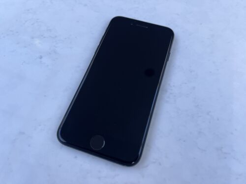 Apple iPhone 7 - 32GB, Black (Unlocked) A1778 - Afbeelding 1 van 7