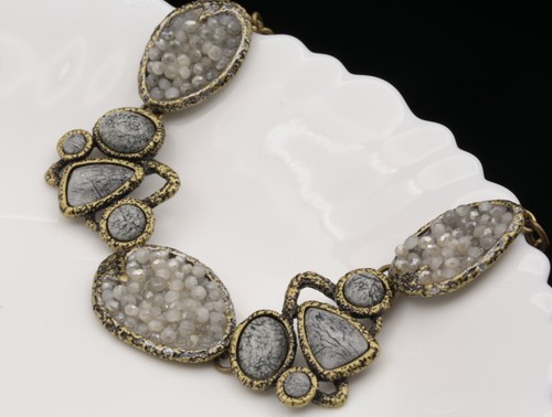 NUEVO Collar Gargantilla Collar Joyería Collar Gargantilla Lucite Cuentas Resina Gris Inspirado en la Roca N73 - Imagen 2 de 3