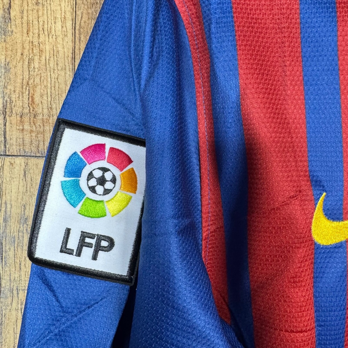 FC BARCELONA 11-12 イニエスタ　ユニフォーム　ナイキ製 FC Barcelona 2011-12 Home Soccer Long Sleeve Jersey INIESTA