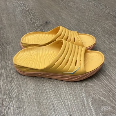 Hoka One One Ora Recovery Slide Amber Yellow/Shell Coral 1134527 AYSC Sz M 10