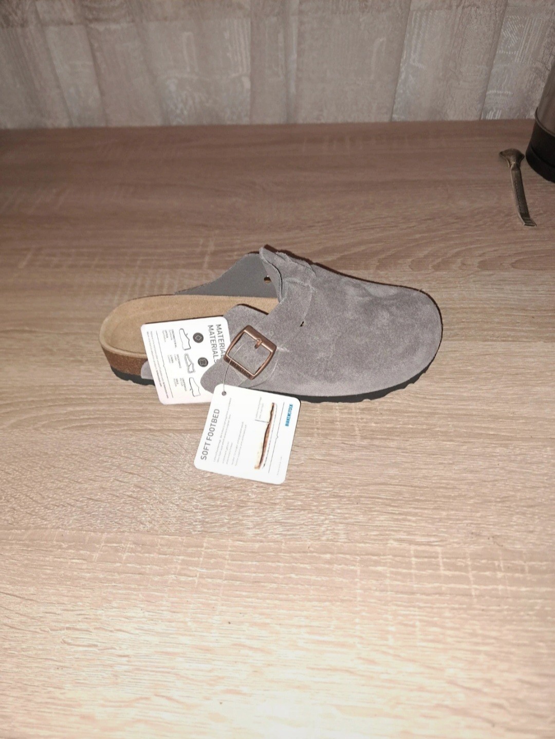 Foto 1 di 7