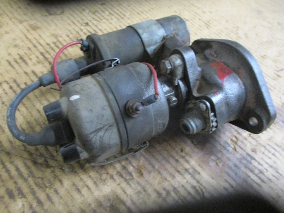 International Farmall 300 350 400 450 Original Working 12 V  Distributor Tractor - Image 3 of 4