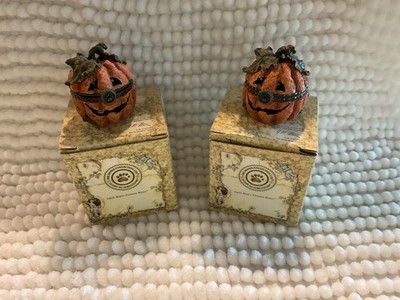 Boyds Bears Treasure Boxes ( 2 Pumpkins) and Packing With Boxes
