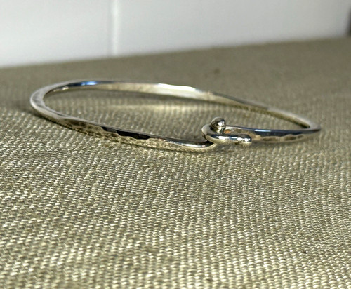 Authentic James Avery Sterling Silver Hammered Hook-On Bangle Bracelet 925