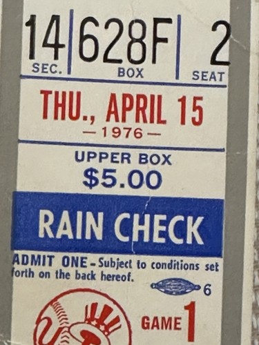 1976 New York Yankees Ticket Thurman Munson Catfish Hunter THUR APRIL 15TH🔥🔥 - Picture 3 of 5
