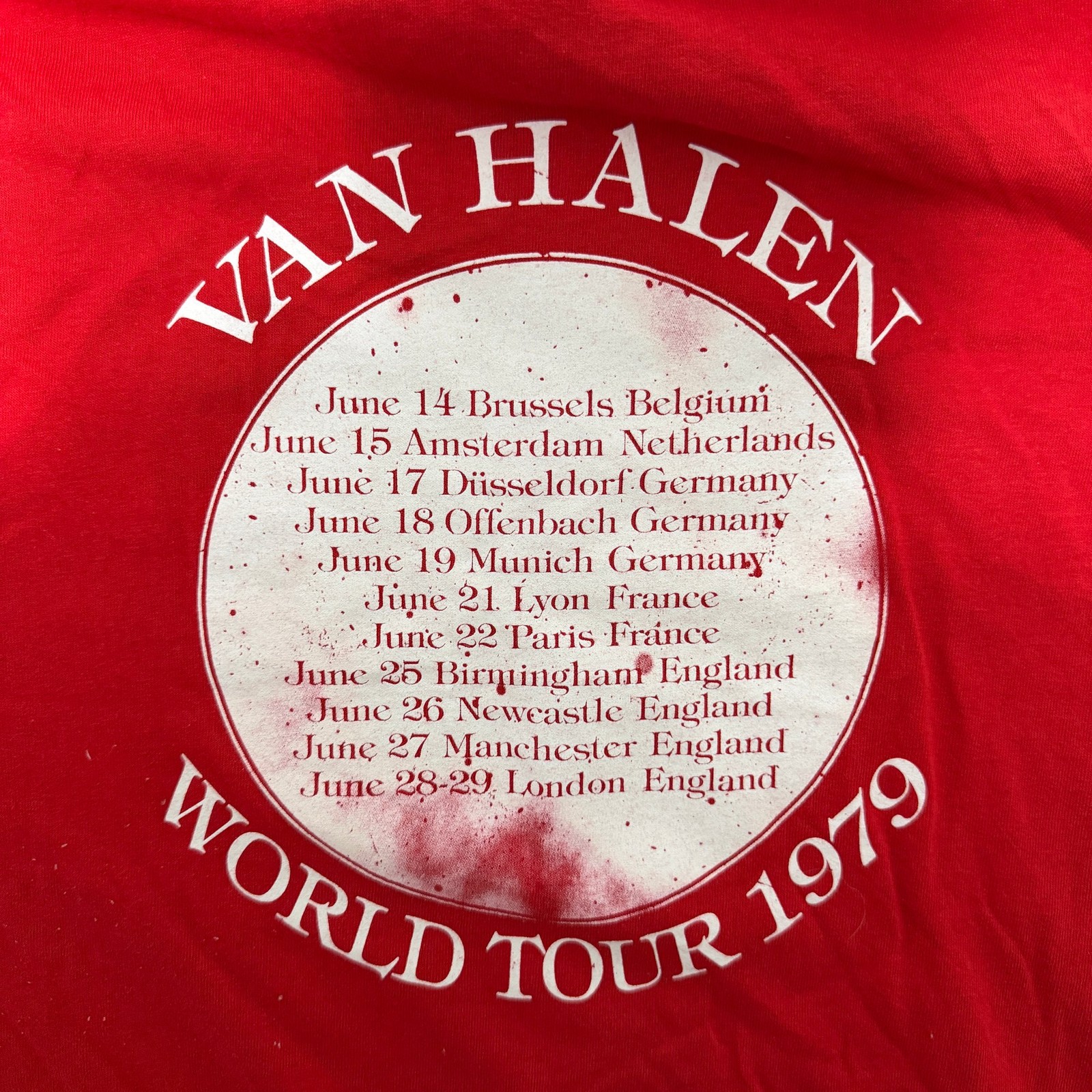 Gildan Van Halen 1979 World Tour Red T-Shirt XL Cotton Music Mens Unisex Rock thumbnail 8