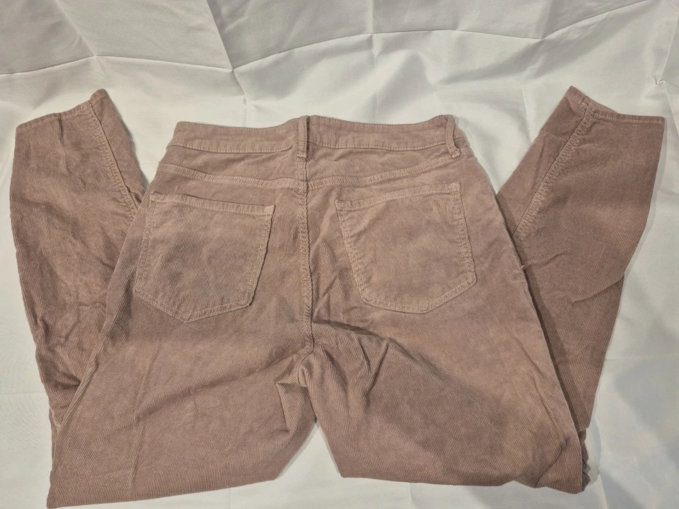 Pantalones de pana Rockstar súper ajustados de tiro alto color caqui tostado talla 12 Old Navy para mujer Foto 2 de 3