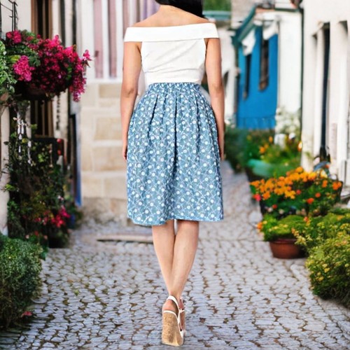 Unique Vintage Embroidered Floral Midi Skirt A-Line Chambray Classic Pockets 3X - Picture 2 of 8