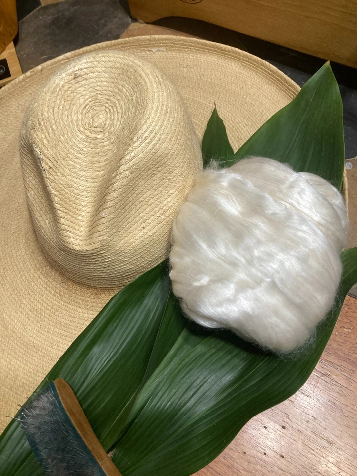 MULBERRY SILK Top Roving -4 OUNCE bag-Shiny-Soft Fine-Dyeable-Spin-Craft ready - Image 4 of 4