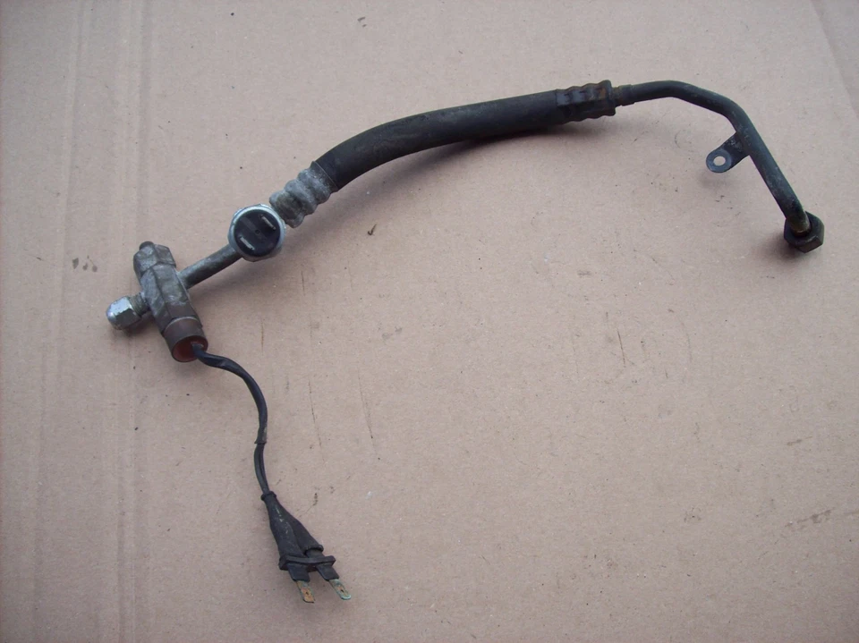 Porsche 951 944 y 944 Turbo S2 - Línea de manguera de aire acondicionado 944.573.095.03 Foto 4 de 4