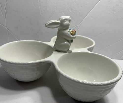 PIER 1 White Porcelain Three Section Divided Condiment Bowl With 3D Easter Bunny - Picture 9 of 12