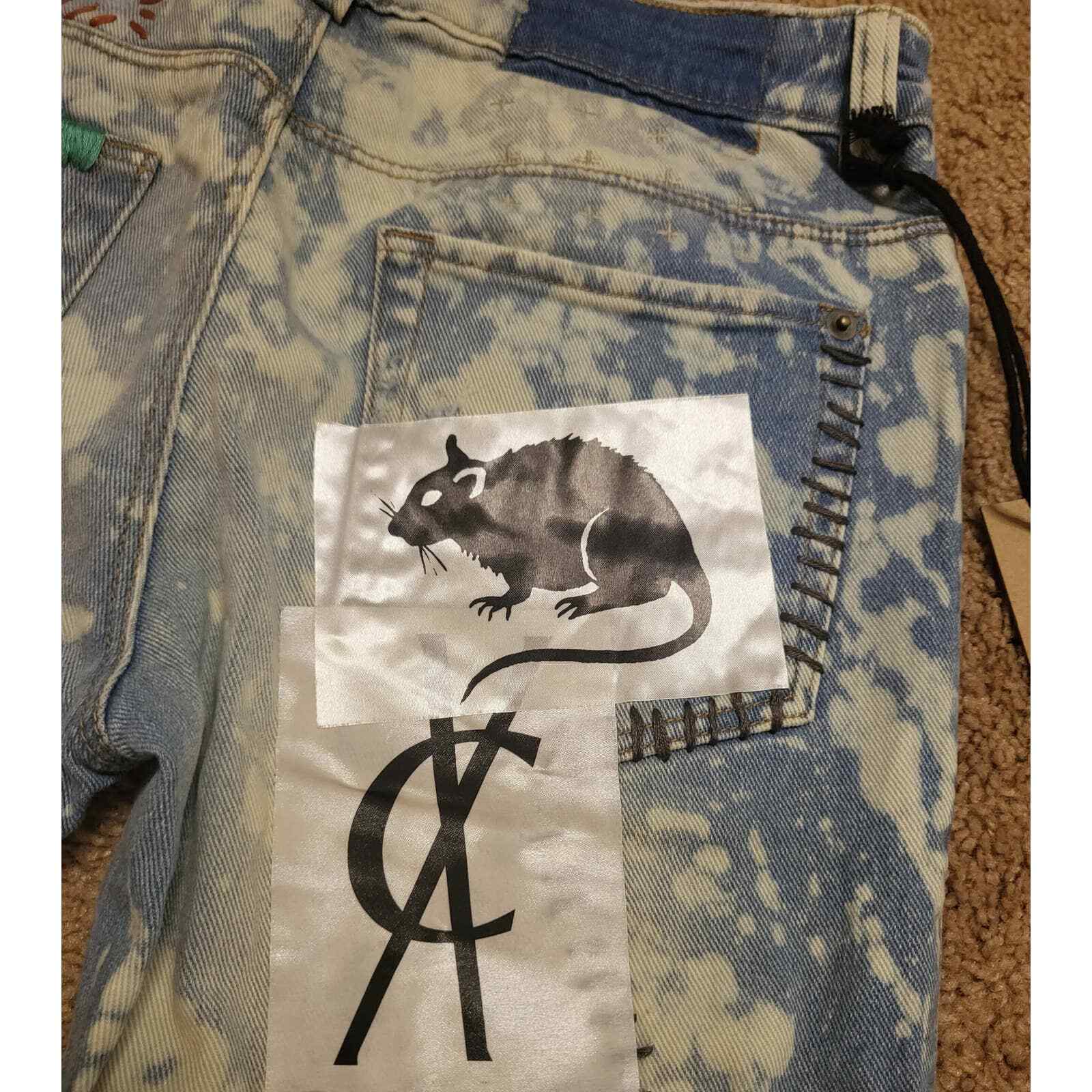 Picture 4 of 11