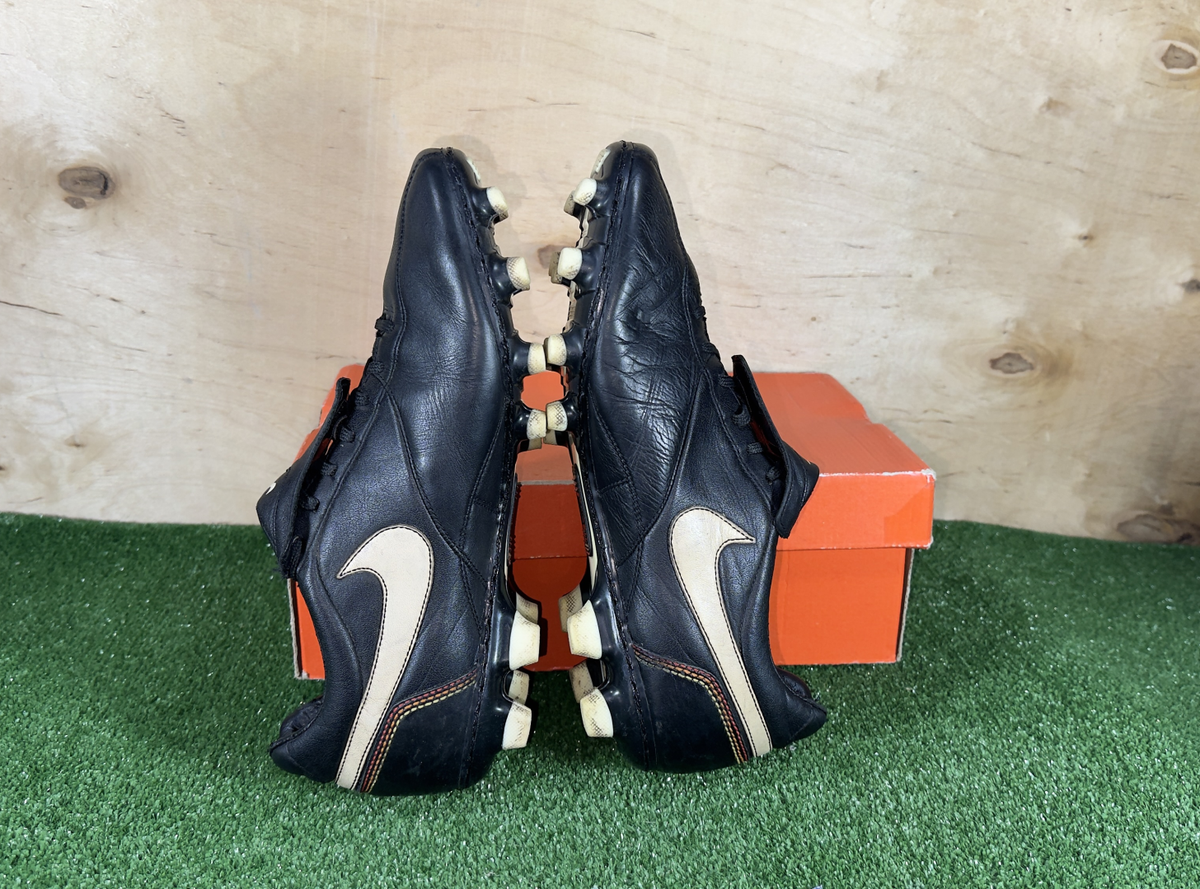 Nike Tiempo Brasiliero R10 Ronaldinho Size Mens 14 Black Soccer Shoes 315357-027 NIKE TIEMPO R10 RONALDINHO Black TOTAL 90 SOCCER SHOES 44 9  main image 4