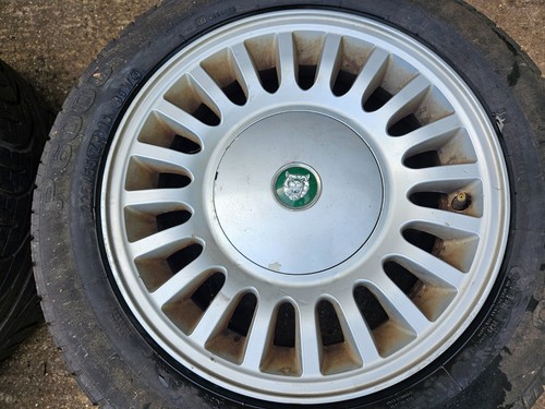 RUEDAS DE ALEACIÓN PINTADAS ORIGINALES DE 20 RADIOS JAGUAR X300 XJ40 8JX16INCHX33MM MNB6113BA - Imagen 7 de 23