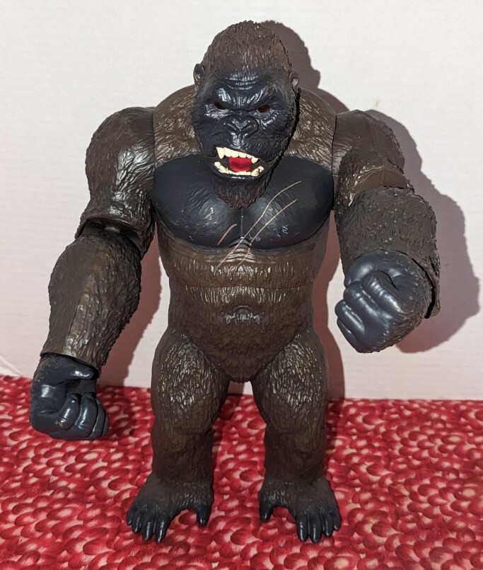Godzilla vs Kong Monsterverse Mega Punching Kong Deluxe