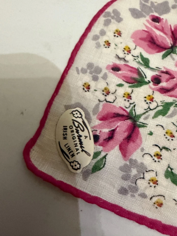 Pañuelo vintage Burmel original flores rosas y blancas Foto 2 de 2