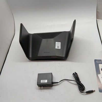 NETGEAR   8-Stream Tri-Band wifi Router AX6600