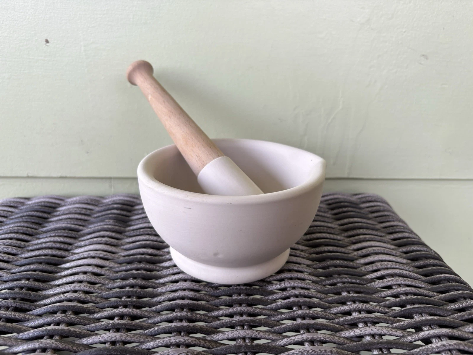Milton Brook England Mortar & Pestle Set Unglazed Acid Stain Proof Size 2