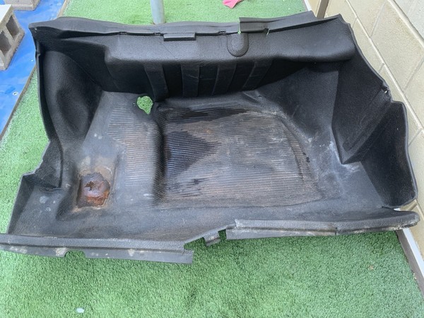 Audi 80 90 Typ 81 85. Cubierta Maletero  Defect Look Images 811863465 Original