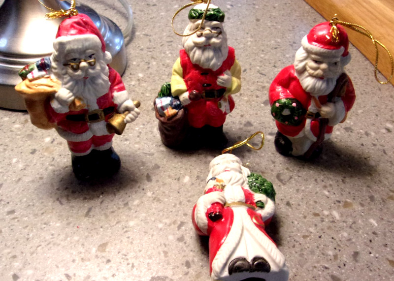 Vintage Christmas Painted Ceramic Christmas Santa Claus Ornaments  3" Lot of 4