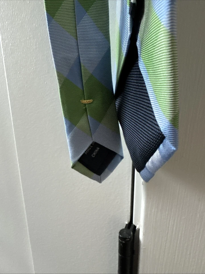 Corbata de hombre Nautica desde 1983 100 % seda azul y verde a rayas Foto 3 de 4