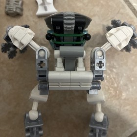 LEGO BIONICLE: Kohrak-Kal (8575) Complete with box Krana Xa And Clip 2003