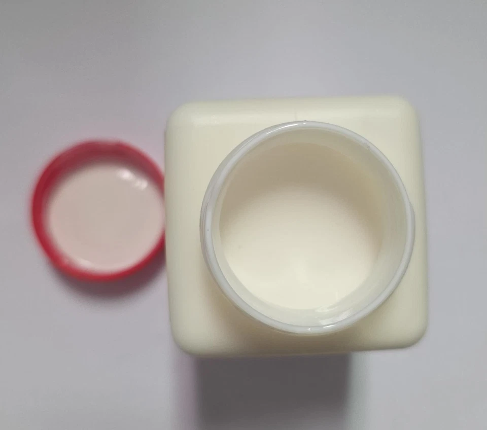 250 ml DEPÓSITO ESPECIAL metal de impacto dorado mucho mejor que la leche de apellido Foto 3 de 3