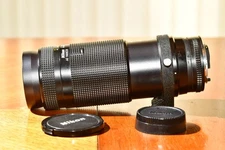 Nikon AF Nikkor 75-300mm f/4.5-5.6 Zoom Lens