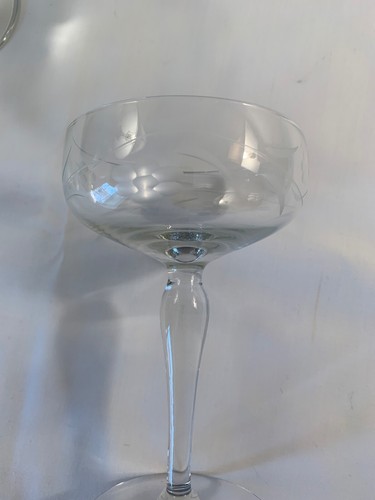 Juego de 6 vasos de champán/sorbete elegantes grabados de colección con flores y hojas - Imagen 4 de 12