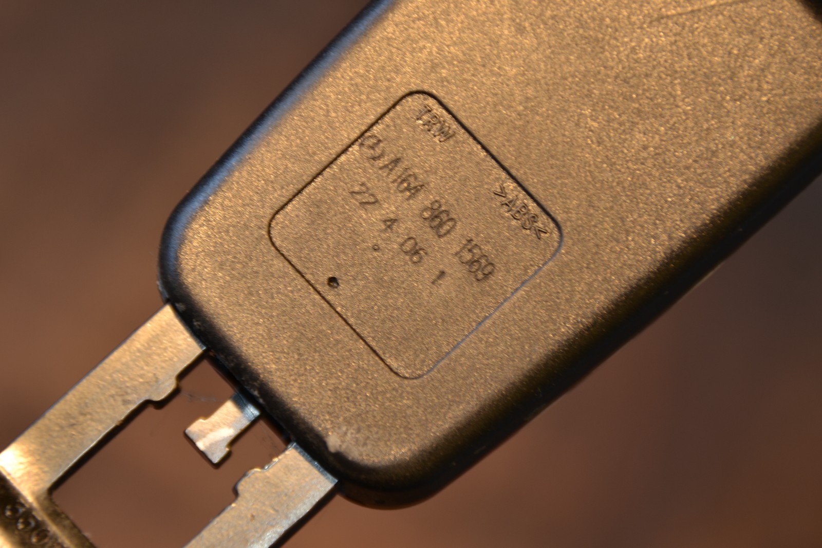 Mercedes ML Seat Belt Catcher Left Rear W164 Estate Seat Belt Catcher