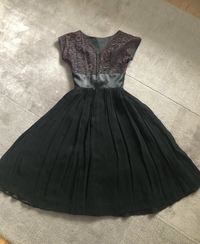 Original 1950s Black Satin And Chiffon Dress With Wine Lace Bodice. - Picture 6 of 10