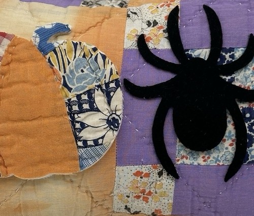 NUEVO Cojín Araña y Calabaza Hecho a Mano Colcha de Chenilla Edredón Vintage Halloween - Imagen 3 de 8
