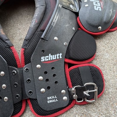 Schutt XV 7 VARSITY QB/WR Skill Football Shoulder Pads SP Adult