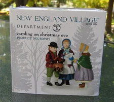 2010 Department 56 New England Village #808919 CAROLING ON CHRISTMAS EVE Unused