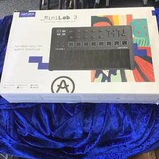 Arturia MiniLab 3 Hybrid Keyboard Controller Deep Black