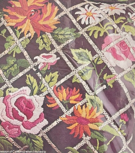 Almohada Paragon Bordada California Enrejado Julie Eisenhower - Imagen 2 de 6